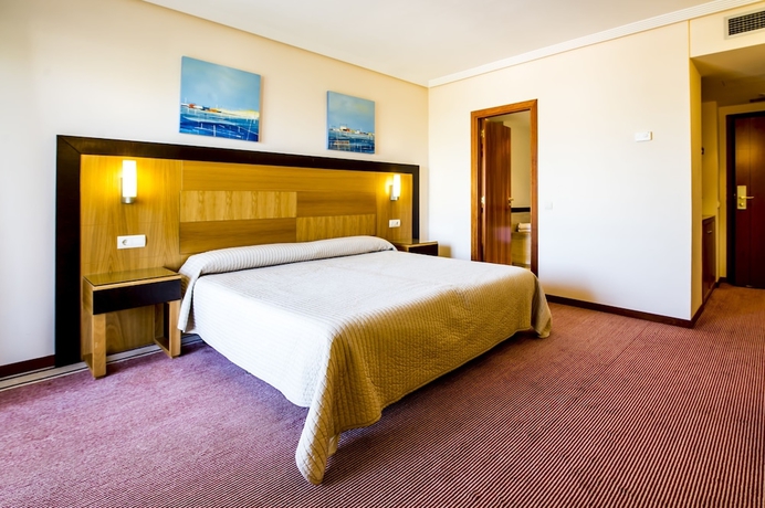 Imagen de la habitación del Hotel Bonalba Alicante. Foto 7