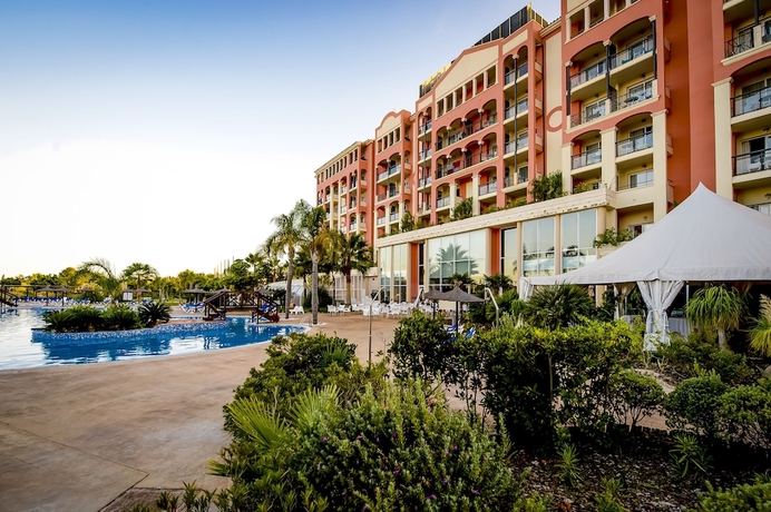 Imagen de la piscina del Hotel Bonalba Alicante. Foto 19