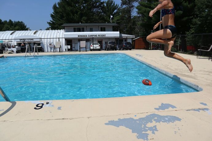 Imagen general del Hotel Bonanza Camping Resort. Foto 4