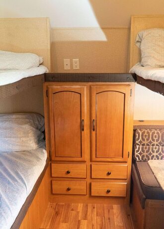 Imagen de la habitación del Hotel Bonanza Camping Resort. Foto 17