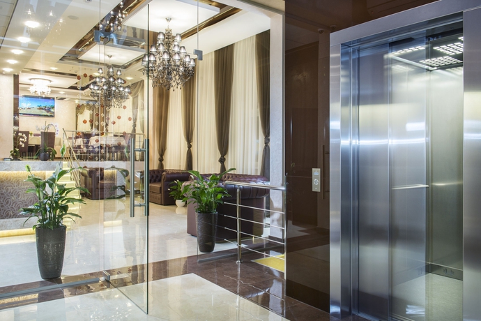 Imagen de los interiores del Hotel Bonapart. Foto 12