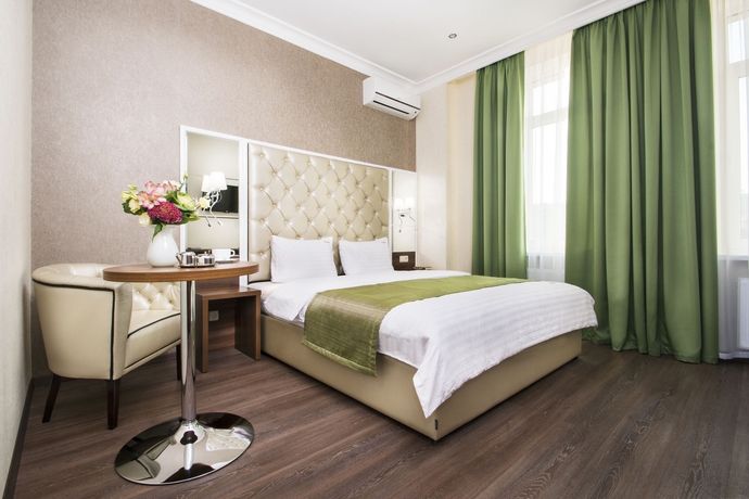 Imagen de la habitación del Hotel Bonapart. Foto 6