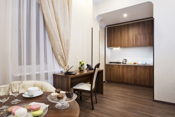 Imagen de la habitación del Hotel Bonapart. Foto 7