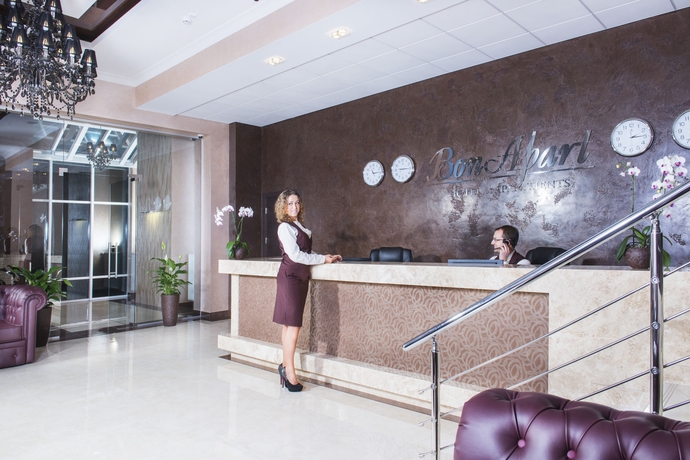 Imagen de los interiores del Hotel Bonapart. Foto 15