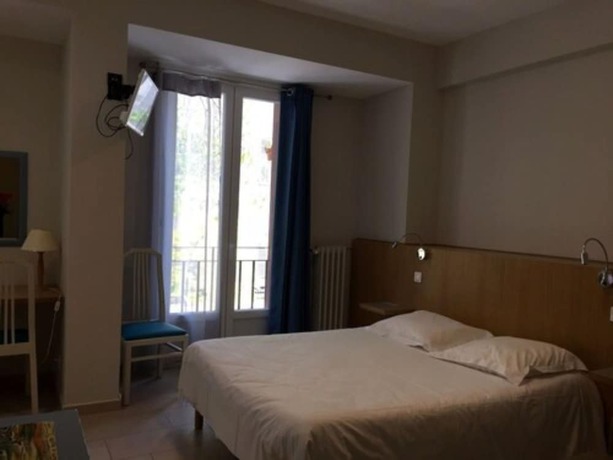 Imagen de la habitación del Hotel Bonaparte, Bastia. Foto 5