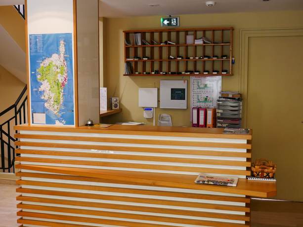 Imagen de los interiores del Hotel Bonaparte, Bastia. Foto 20