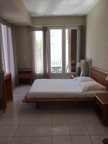 Imagen de la habitación del Hotel Bonaparte, Bastia. Foto 18