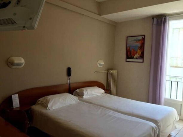Imagen de la habitación del Hotel Bonaparte, Bastia. Foto 19