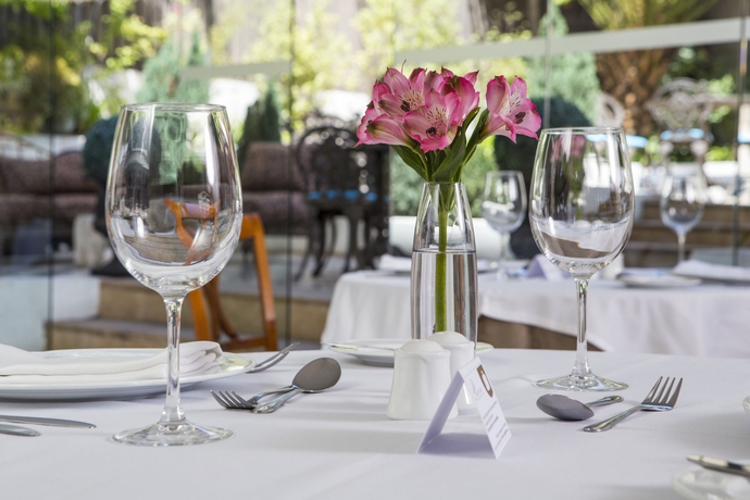 Imagen del bar/restaurante del Hotel Bonaparte Boutique. Foto 5