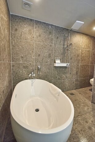 Imagen general del Hotel Bonathree. Foto 4