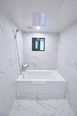 Imagen general del Hotel Bonathree. Foto 9