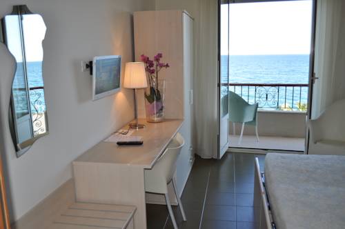 Imagen de la habitación del Hotel Boncardo. Foto 3