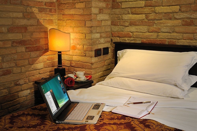 Imagen de la habitación del Hotel Bonconte. Foto 13