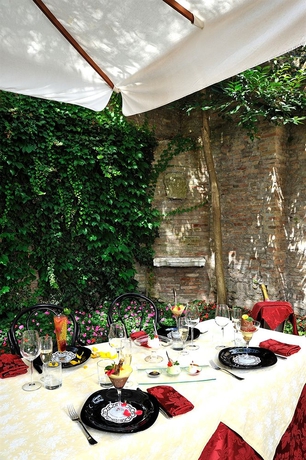 Imagen del bar/restaurante del Hotel Bonconte. Foto 3