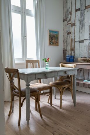 Imagen de la habitación del Hotel Bondi Beach House. Foto 19