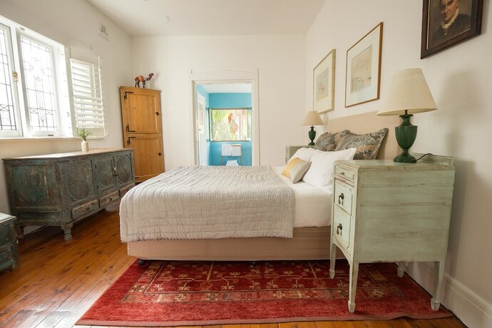 Imagen de la habitación del Hotel Bondi Beach House. Foto 33