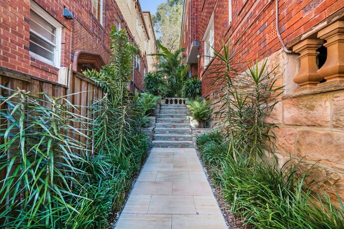 Imagen de los exteriores del Hotel Bondi Beach Peach. Foto 12