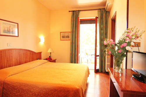 Imagen de la habitación del Hotel Boni Cerri. Foto 7