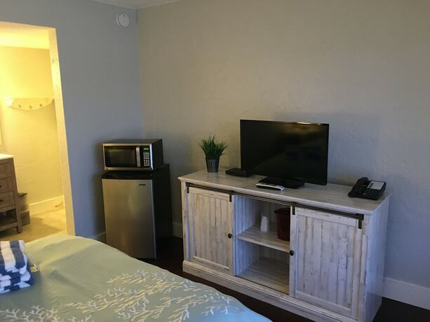 Imagen de la habitación del Hotel Bonita Beach Inn and Suites. Foto 16