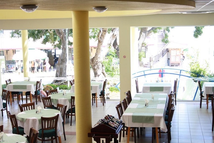 Imagen general del Hotel Bonita Beach hotel. Foto 7