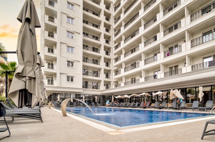 Imagen de la piscina del Hotel Bonita Luxury Resort and Spa. Foto 15