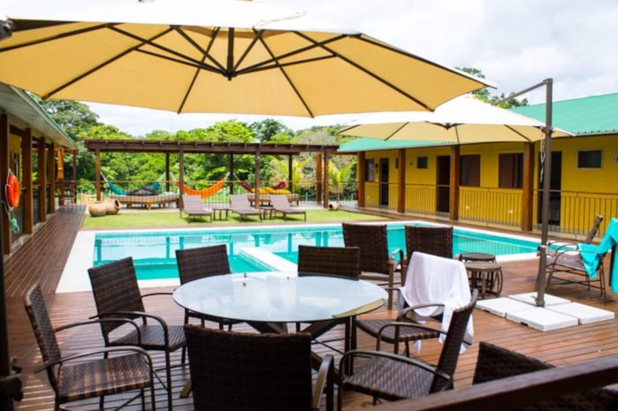 Imagen de la piscina del Hotel Bonito Ecotel. Foto 17