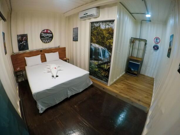 Imagen de la habitación del Hotel Bonito MotoBox. Foto 18