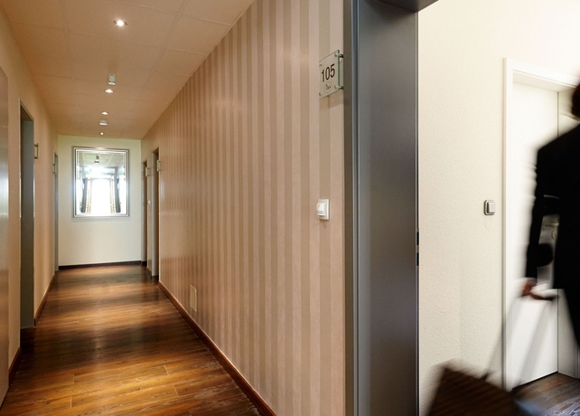 Imagen de los interiores del Hotel Bonjour, Bad Soden am Taunus. Foto 11