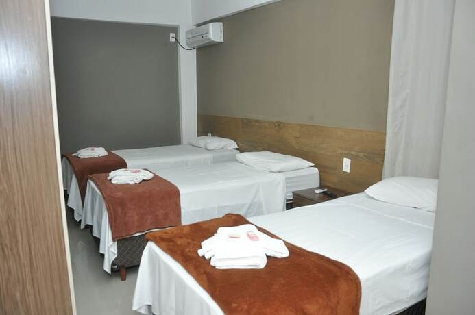 Imagen de la habitación del Hotel Bonjour, Maca&eacute;. Foto 11