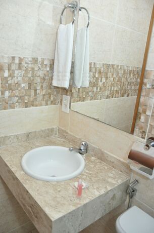 Imagen de la habitación del Hotel Bonjour, Maca&eacute;. Foto 14