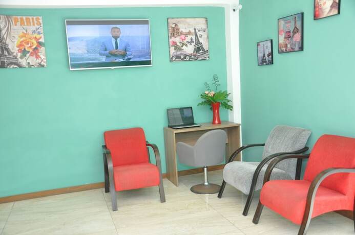 Imagen de los interiores del Hotel Bonjour, Maca&eacute;. Foto 19