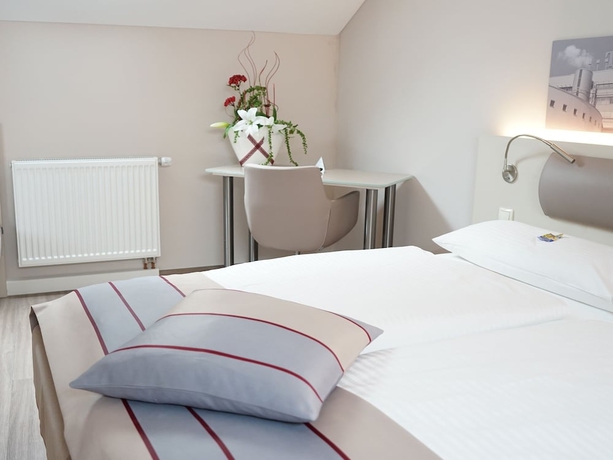 Imagen de la habitación del Hotel Bonn City. Foto 12