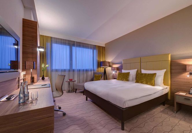 Imagen de los interiores del Hotel Bonn Marriott. Foto 15