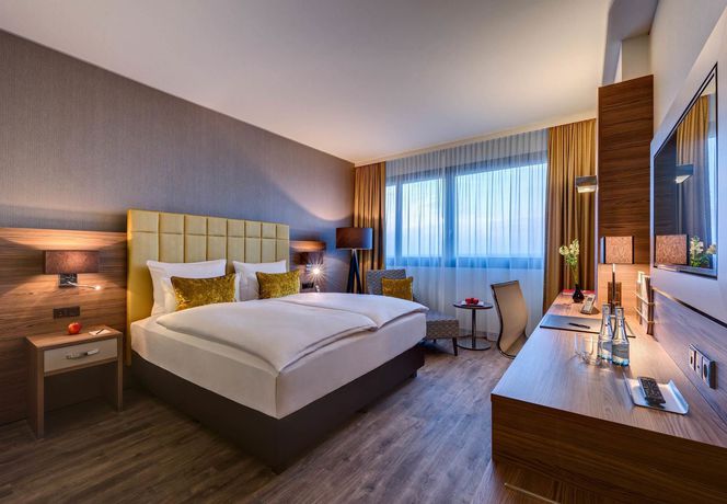 Imagen de la habitación del Hotel Bonn Marriott. Foto 13