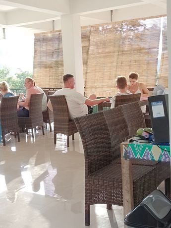 Imagen del bar/restaurante del Hotel Bonne Nuit, Labuan Bajo. Foto 2