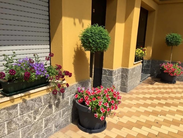 Imagen de los interiores del Hotel Bonola. Foto 16