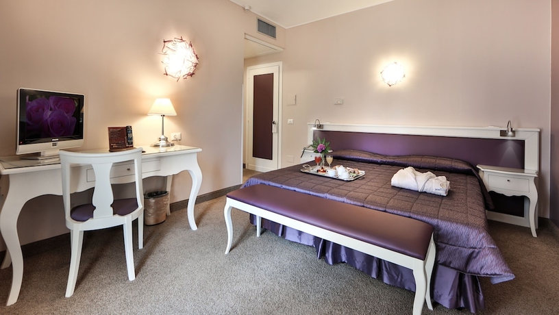 Imagen de la habitación del Hotel Bonotto Belvedere. Foto 16