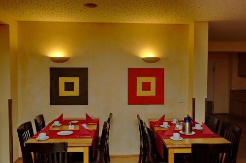 Imagen del bar/restaurante del Hotel Bonprix. Foto 4