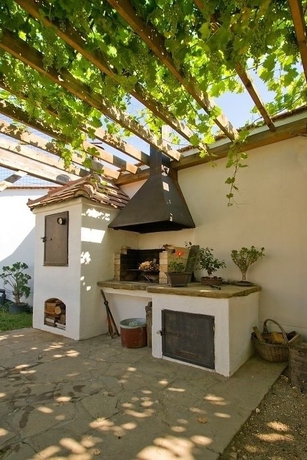 Imagen de los exteriores del Hotel Bonsai Mikulov. Foto 17