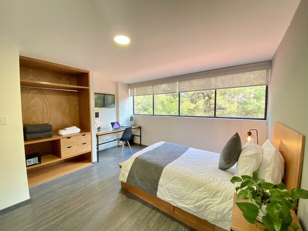Imagen de la habitación del Hotel Bonsai Second Home. Foto 17