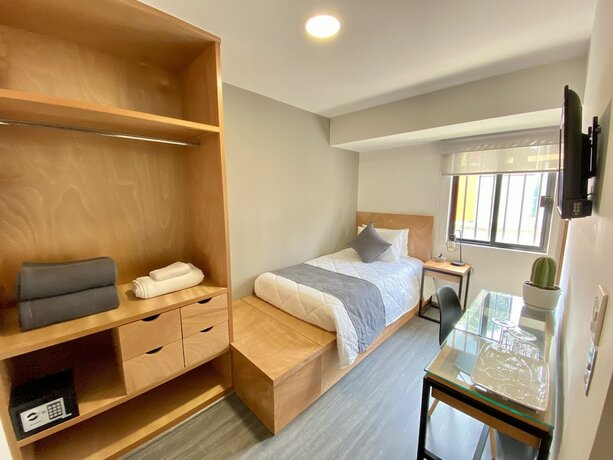 Imagen de la habitación del Hotel Bonsai Second Home. Foto 19