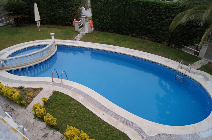 Imagen de la piscina del Hotel Bonsol Lloret. Foto 10
