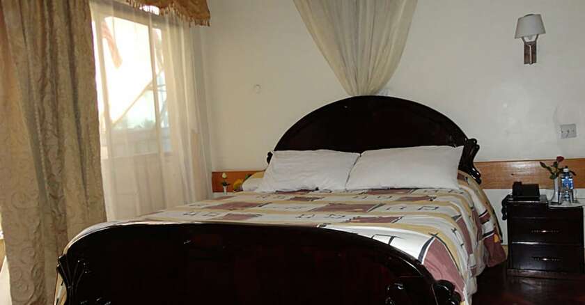 Imagen de la habitación del Hotel Bontana. Foto 8