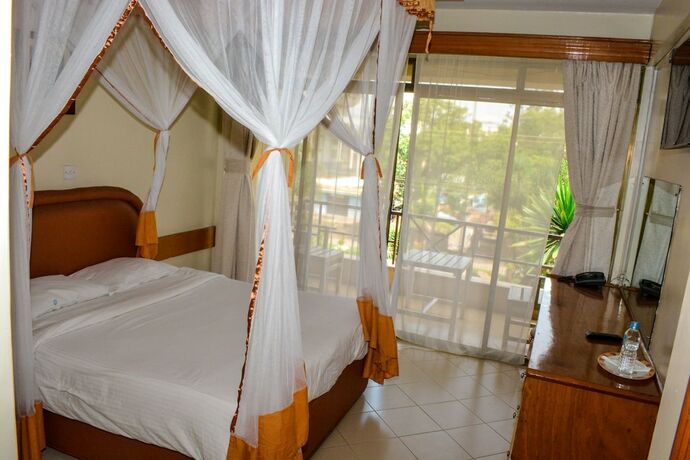 Imagen de la habitación del Hotel Bontana. Foto 9