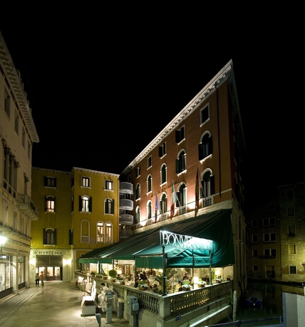 Imagen del bar/restaurante del Hotel Bonvecchiati. Foto 2