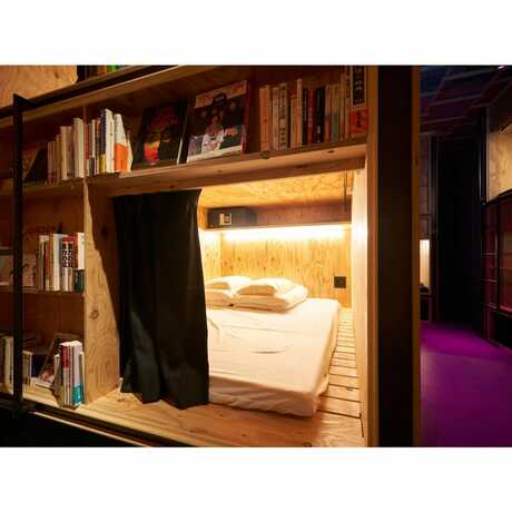Imagen de la habitación del Hotel Book And Bed Tokyo Shinjuku. Foto 14