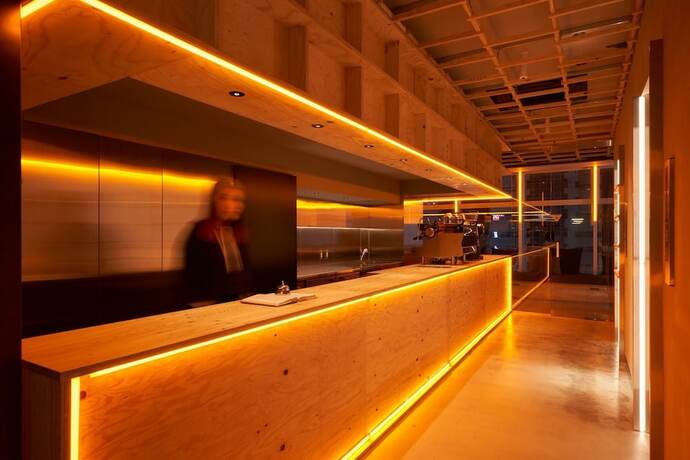 Imagen de los interiores del Hotel Book And Bed Tokyo Shinjuku. Foto 17