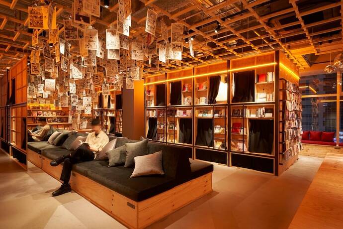 Imagen de los interiores del Hotel Book And Bed Tokyo Shinjuku. Foto 18