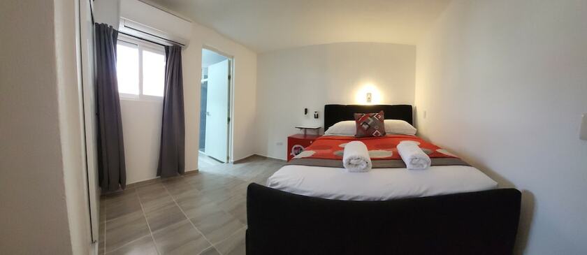Imagen de la habitación del Hotel Book and Sleep 44. Foto 15
