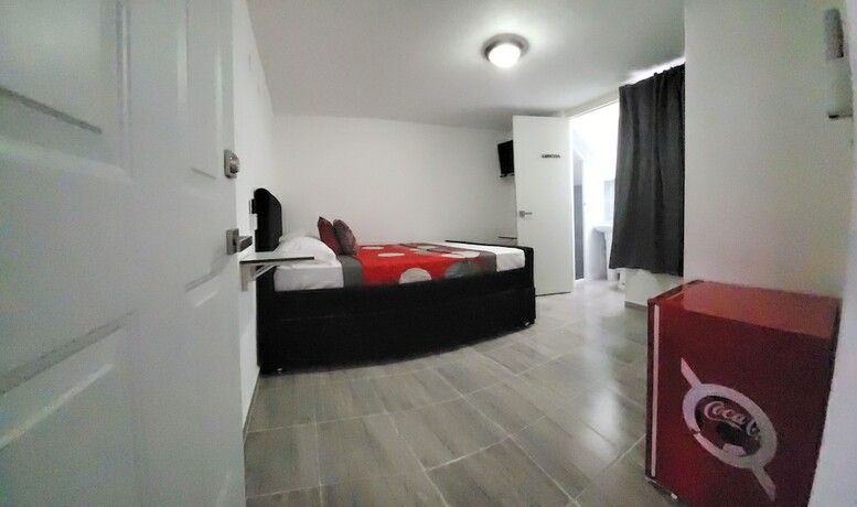 Imagen general del Hotel Book and Sleep 44. Foto 13